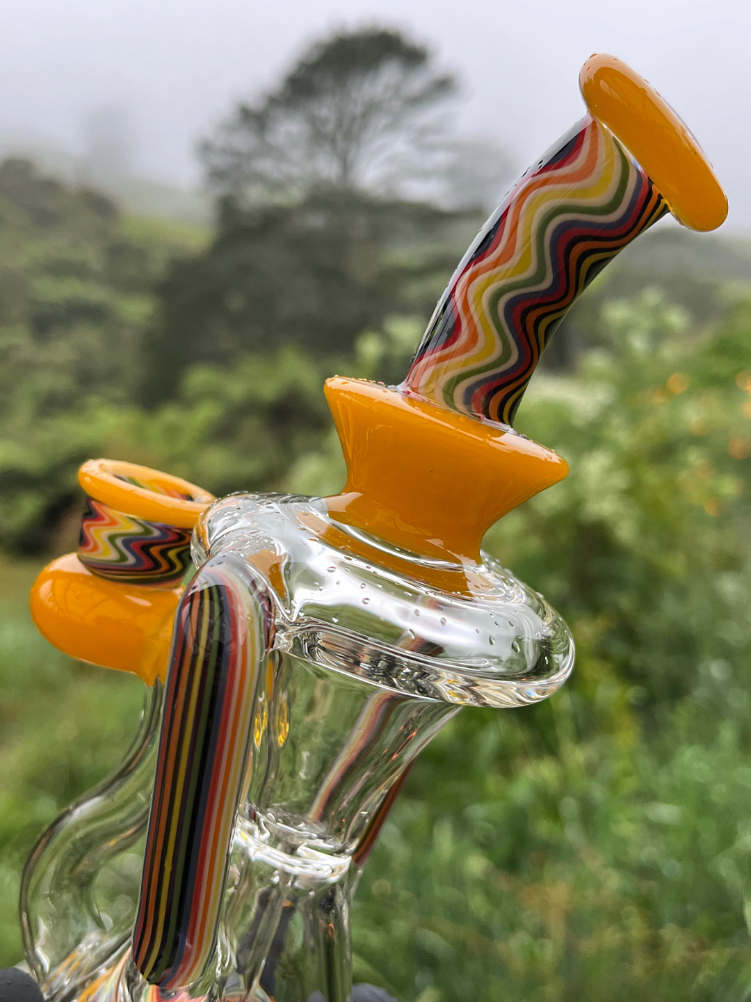 Uzzi Glass Wigwag Donut Recycler - Banana/Double Rainbow