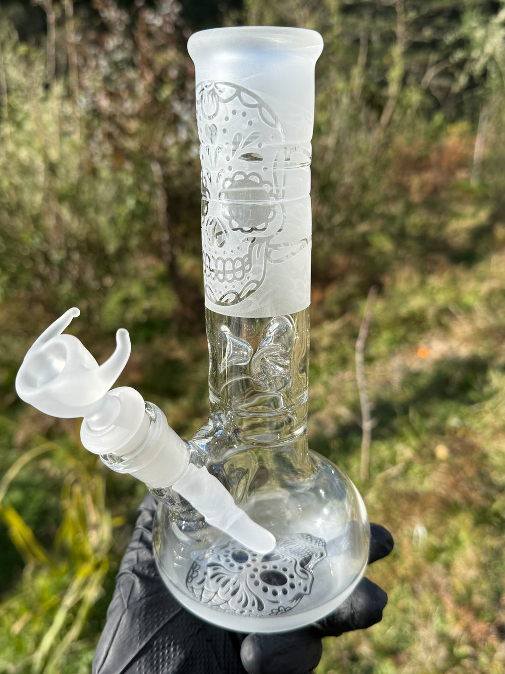 The Glass Bandit Beaker With Stem - Clear/Blasted/Gold Fumed
