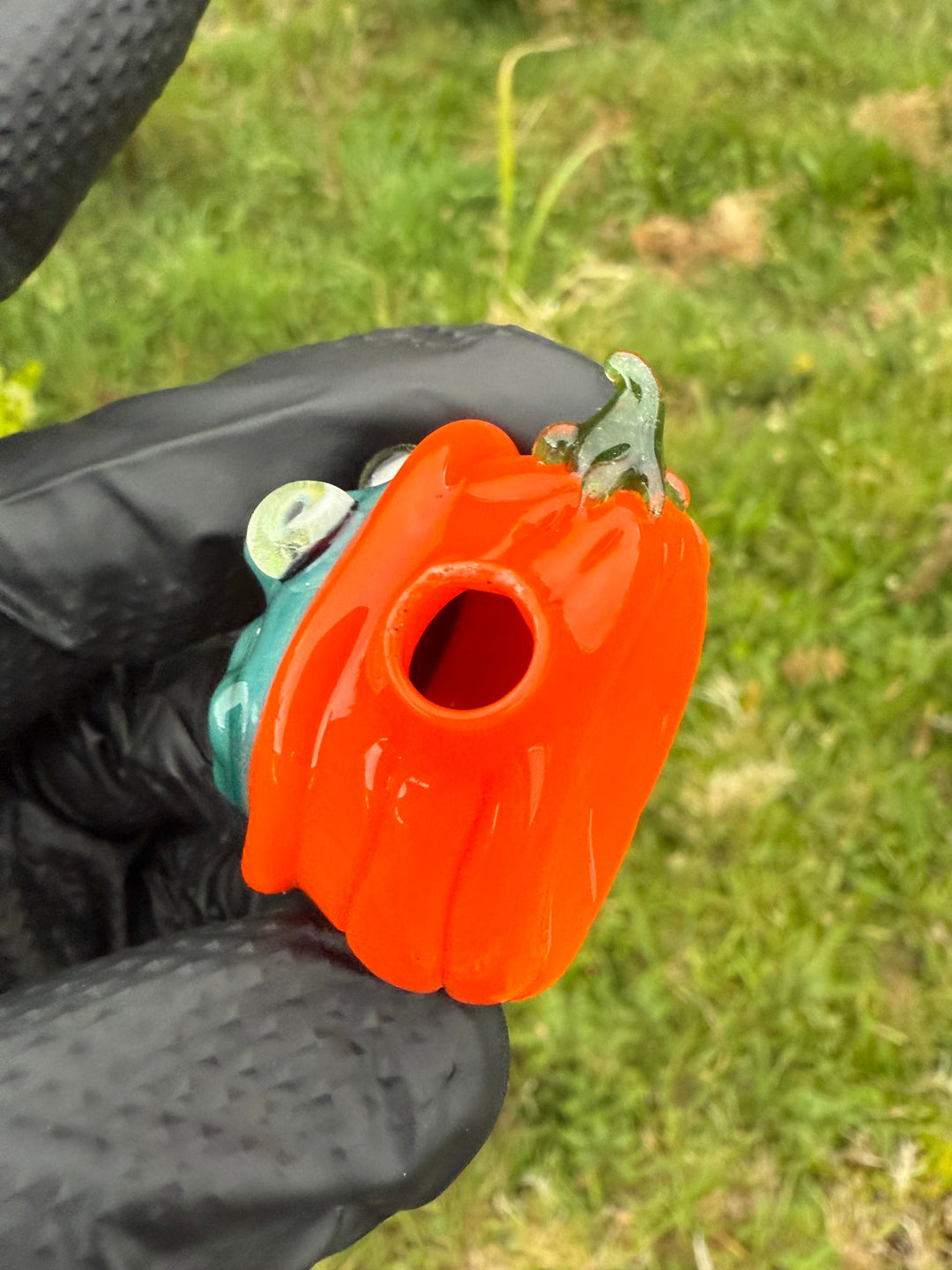 Wyrdglass Pumpkin Goblin Pendant - Custom Colour