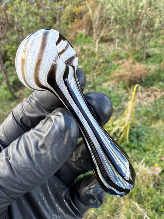 The Glass Bandit Spoon - White Frit/Black