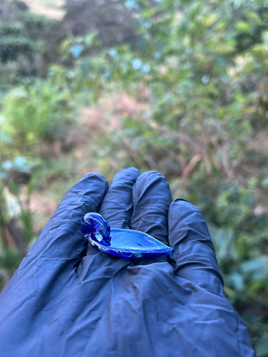 Jims Glass Blowing Chaos Leaf Pendant - Cobalt/Silver Fume