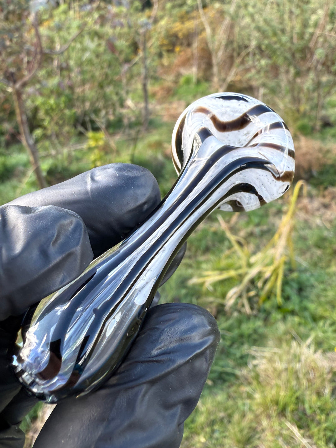 The Glass Bandit Spoon - White Frit/Black