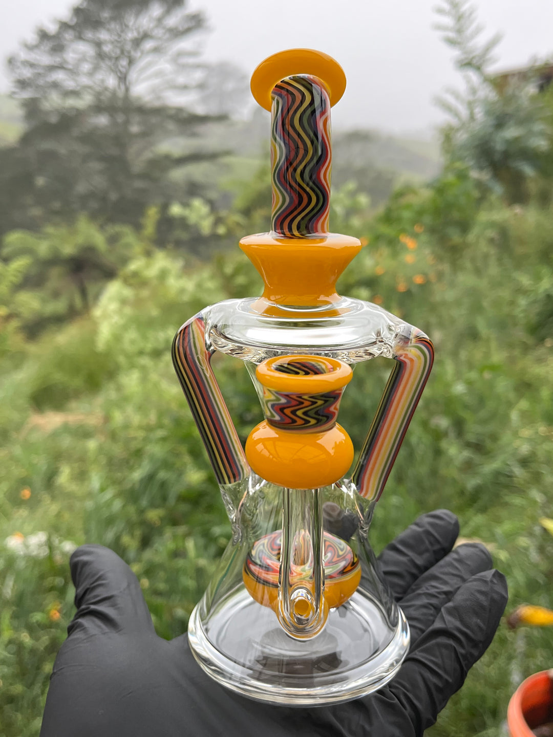 Uzzi Glass Wigwag Donut Recycler - Banana/Double Rainbow