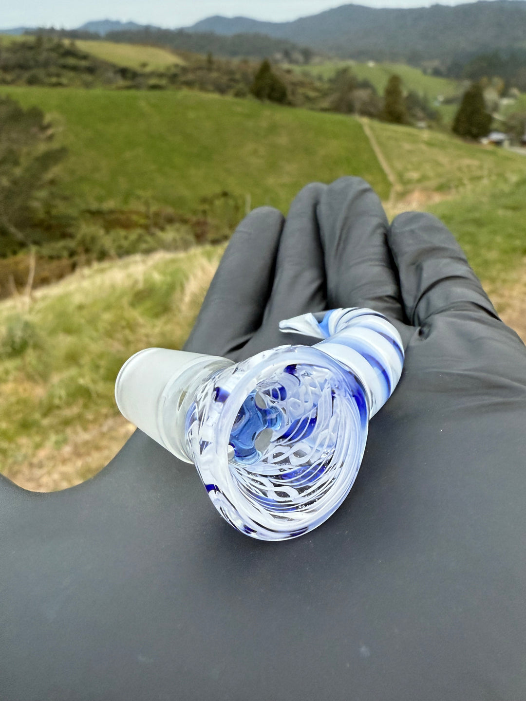 2K Glass 18mm Slide - Blue/White Wigwag