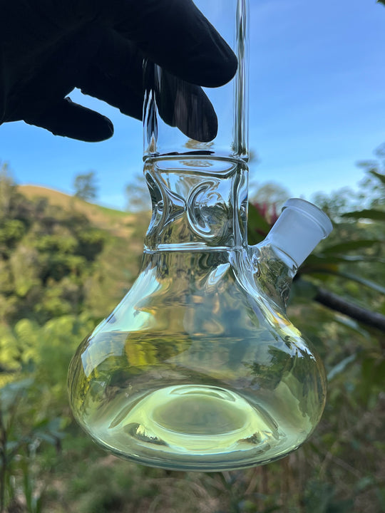 The Glass Bandit Beaker With Stem - Silver Fumed