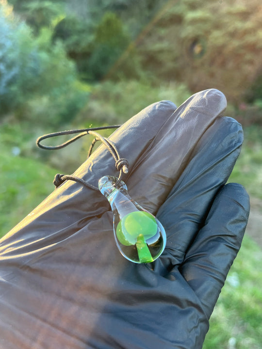 AUBORO Mushroom Pendant - Green #1