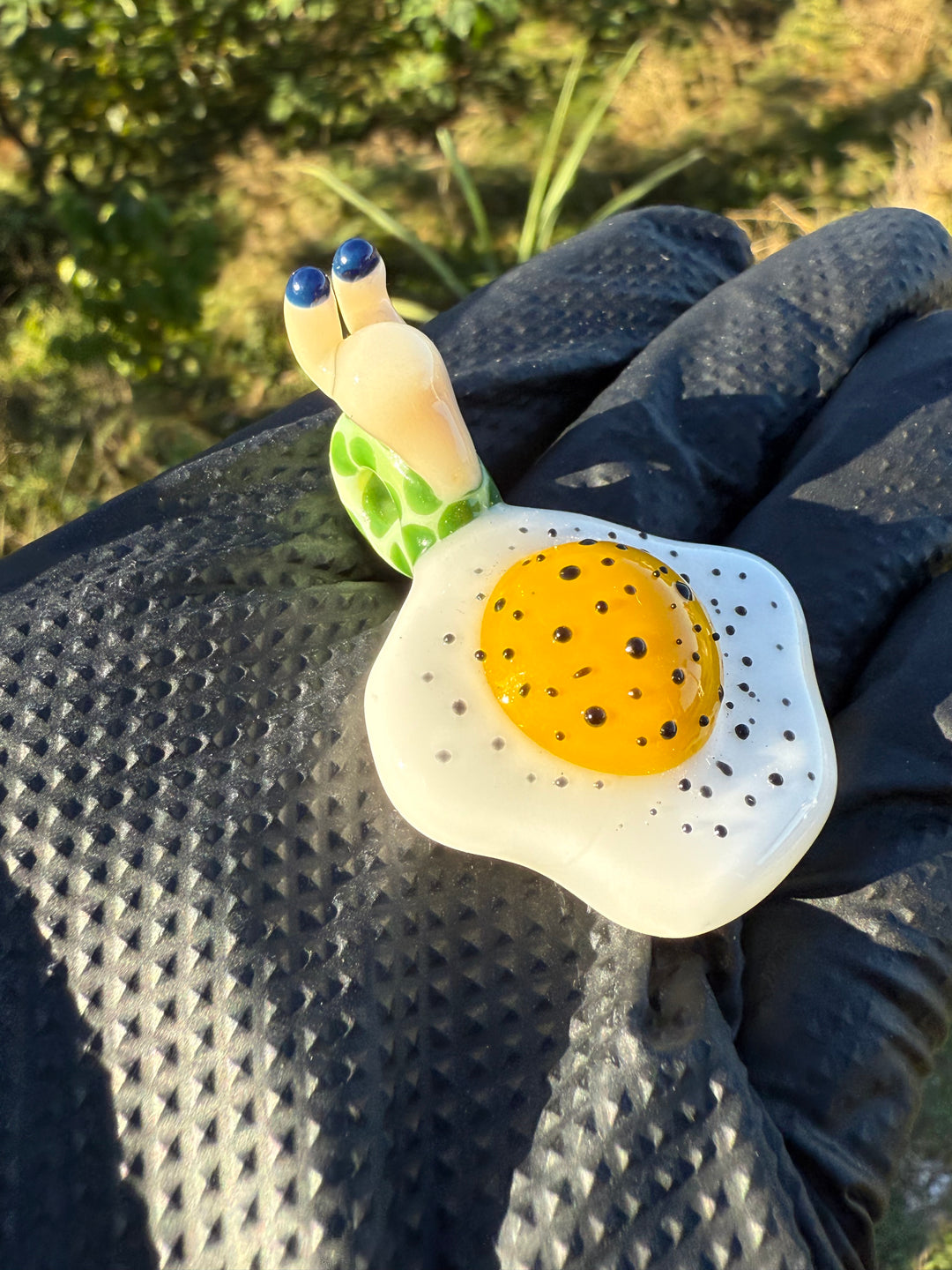 Waffle Glass Pendant - Snail On Egg