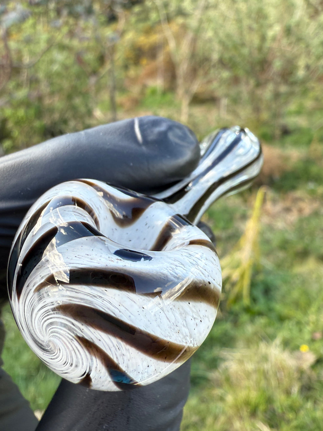 The Glass Bandit Spoon - White Frit/Black