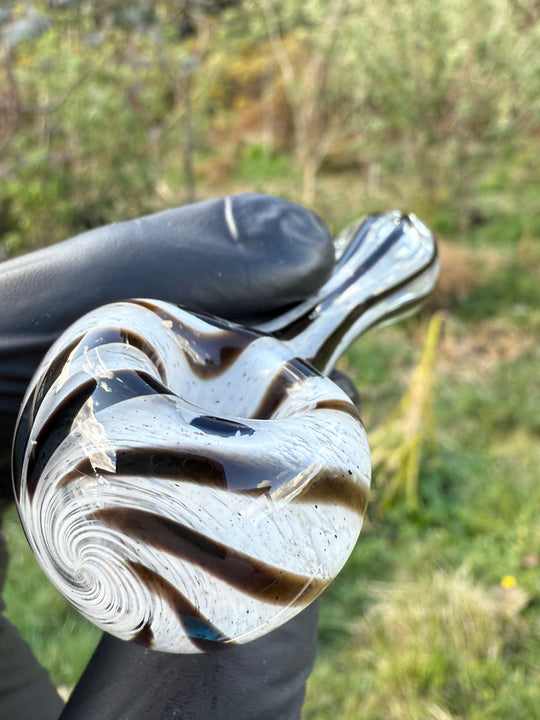 The Glass Bandit Spoon - White Frit/Black
