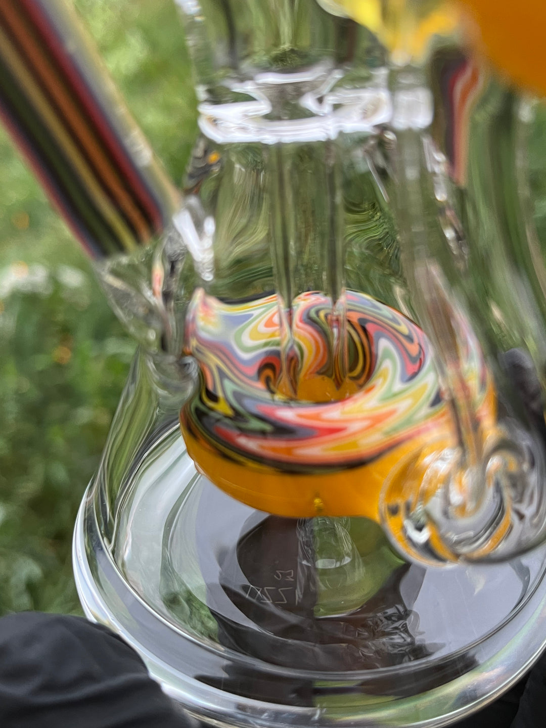 Uzzi Glass Wigwag Donut Recycler - Banana/Double Rainbow