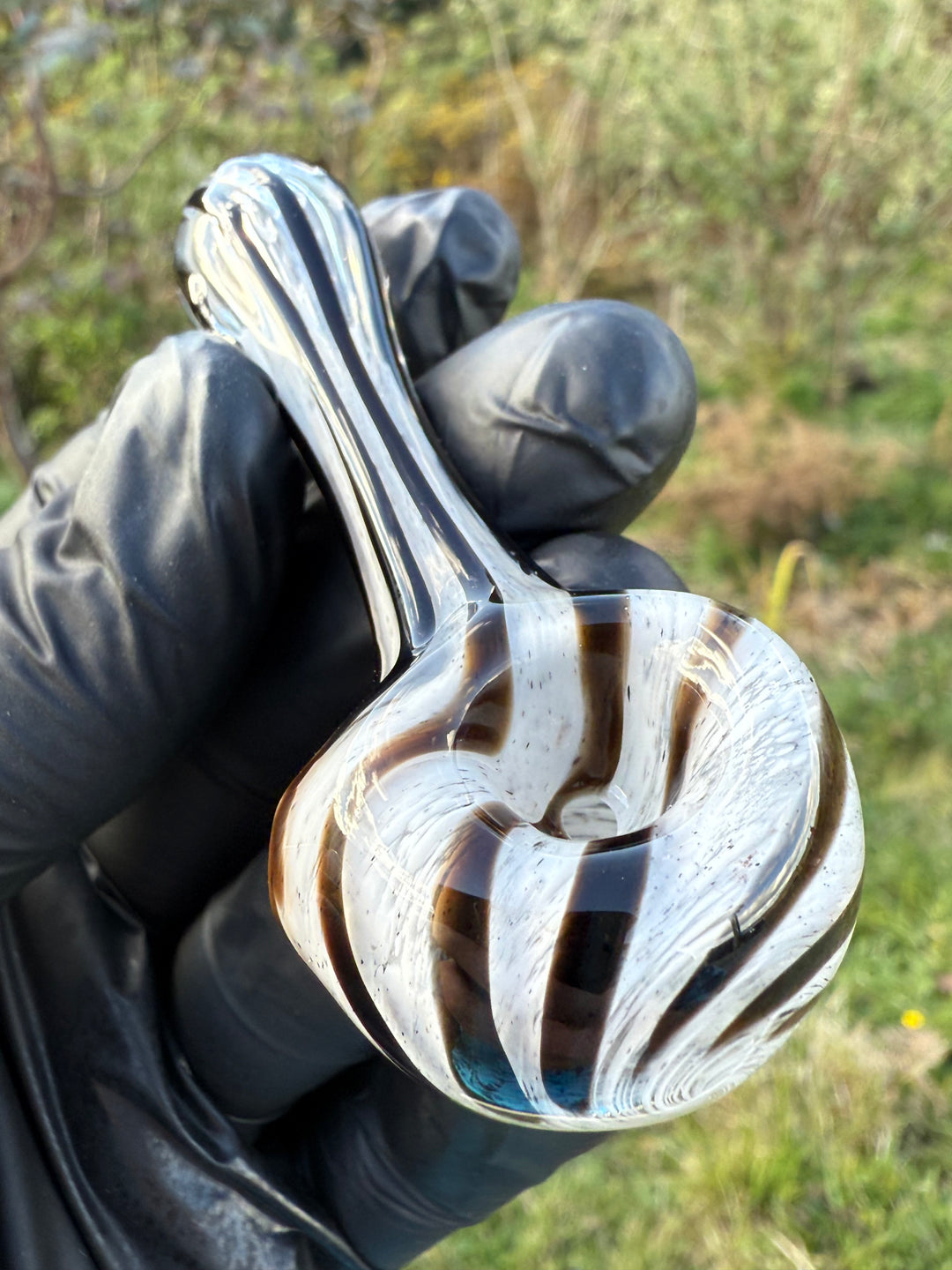The Glass Bandit Spoon - White Frit/Black