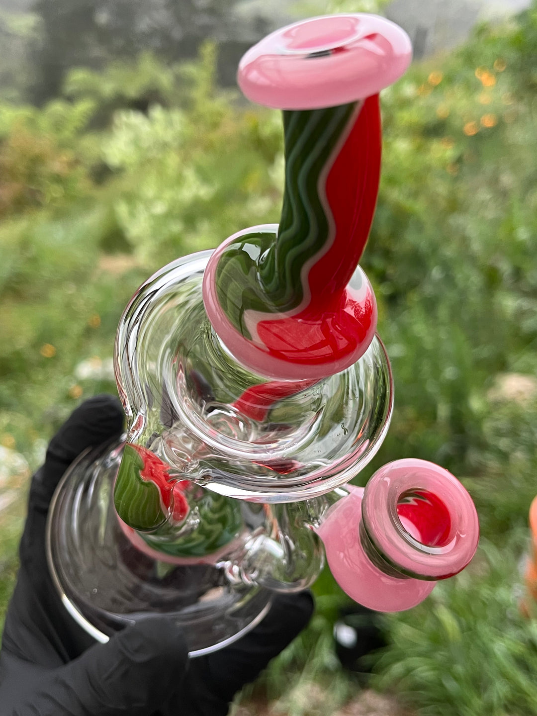 Uzzi Glass Wigwag Donut Recycler - Blush/Watermelon