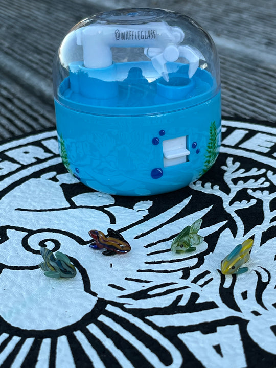 Waffle Glass Terp Pearl Claw Machine - Fish Themed