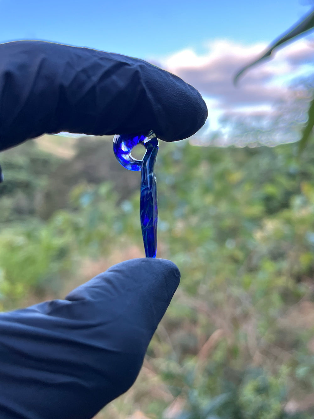 Jims Glass Blowing Chaos Leaf Pendant - Cobalt/Silver Fume