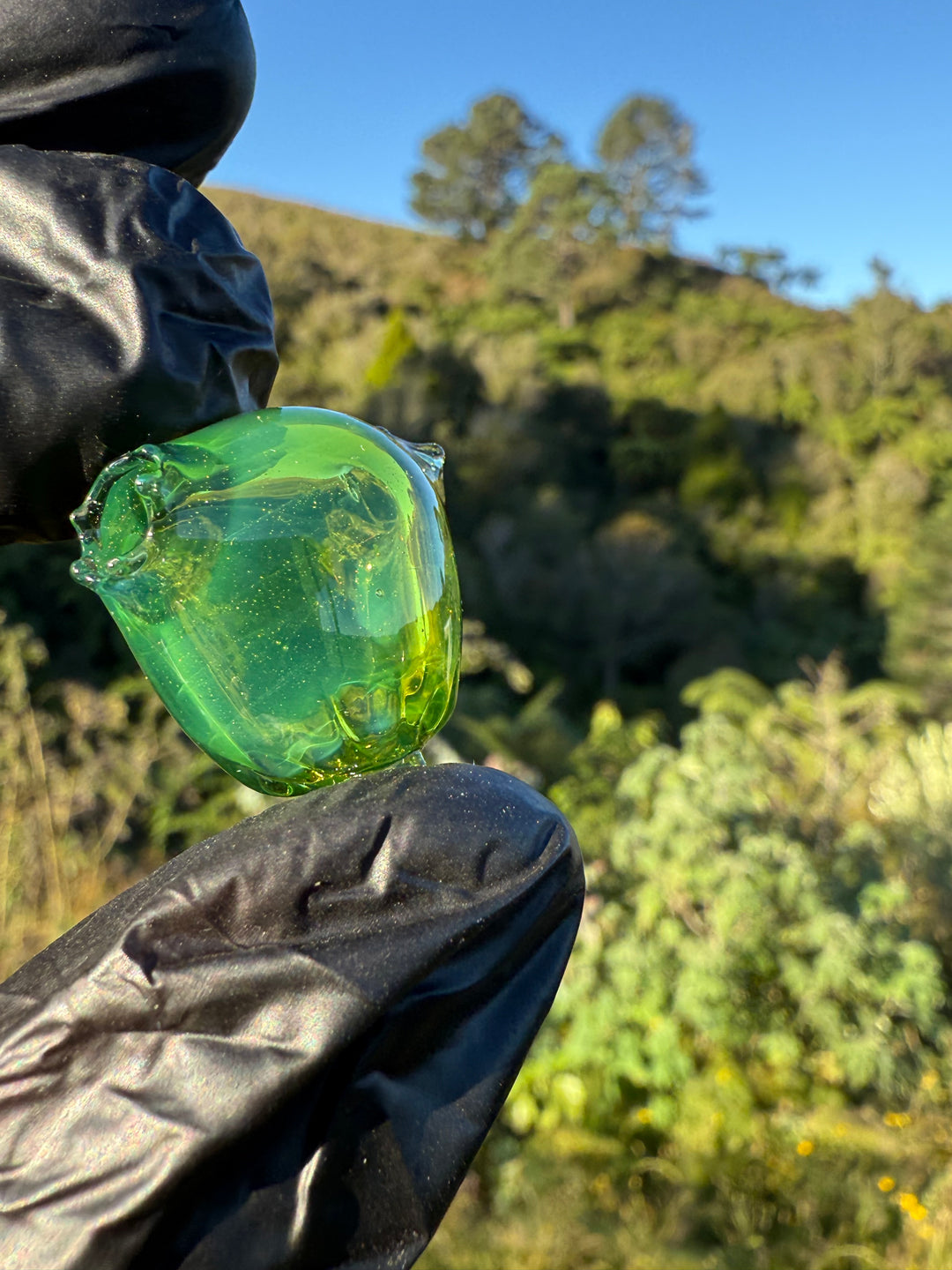 Wyrdglass Popped Balloon Pendant - Egyptian Green